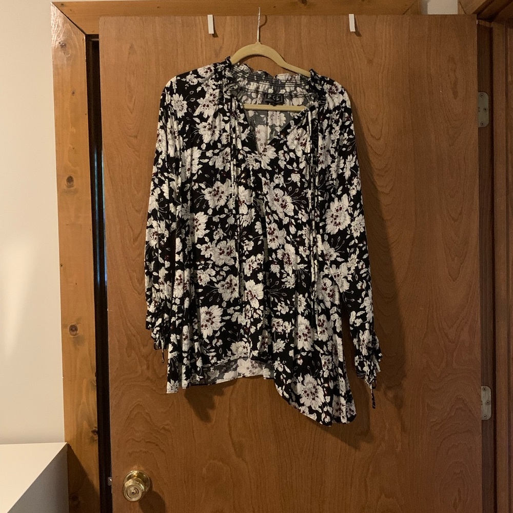 POL Women’s blouse